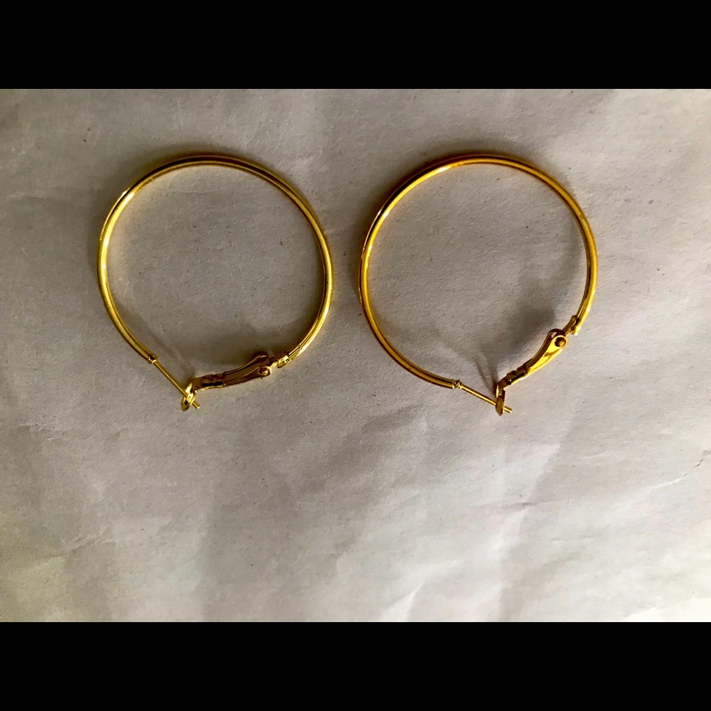 GOLD HOOP EARRINGS